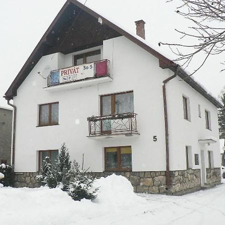 Apartman Bešeňová エクステリア 写真