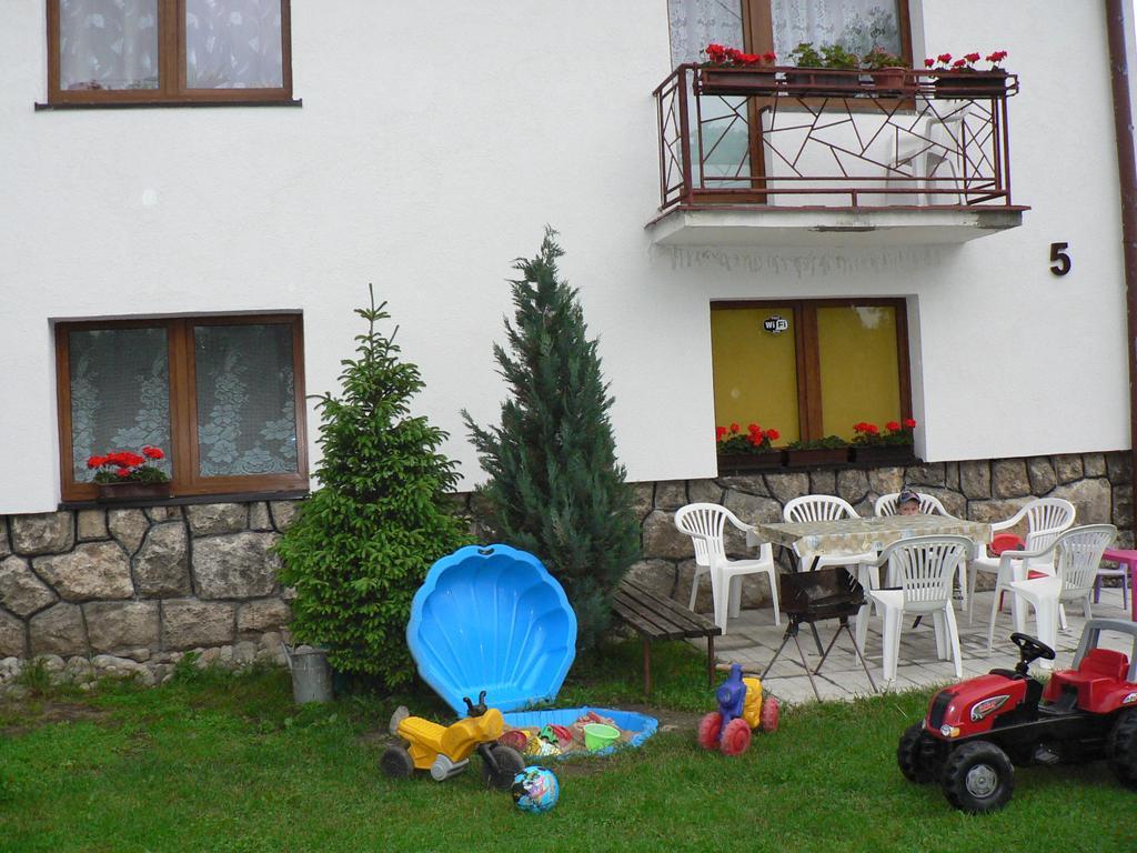 Apartman Bešeňová エクステリア 写真